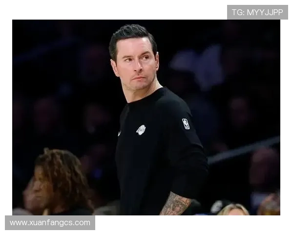 雷迪克夸像克六？里夫斯：他是冷血杀手